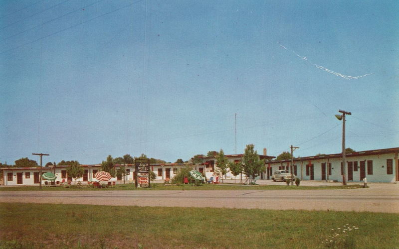 Bridgman Inn (Lazy V Motel) - Old Postcard (newer photo)
